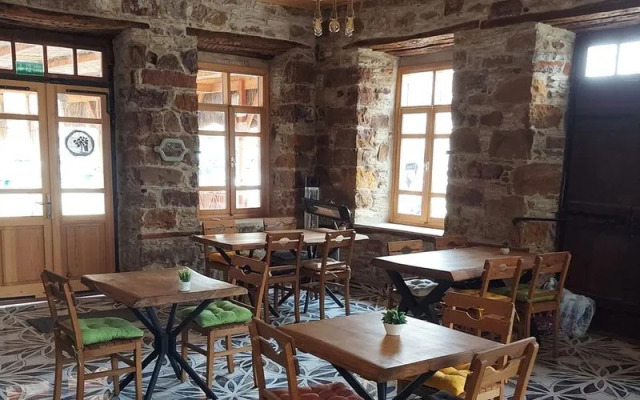 Pürhayal Çeşme