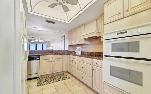 Barefoot Trace 315 - Two Bedroom Condo