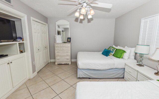 Shoreline Towers 1063 2 Bedroom Condo by RedAwning