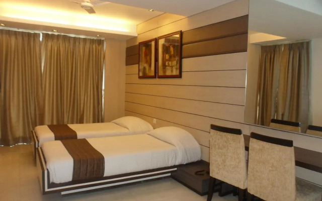 OYO Premium Merlin Homeland Mall