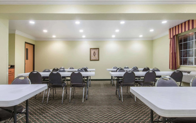 SureStay Plus by Best Western Benbrook Fort Worth