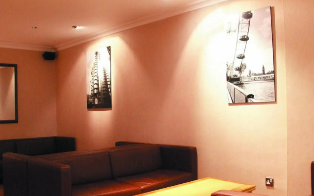 Norfolk Plaza Hotel