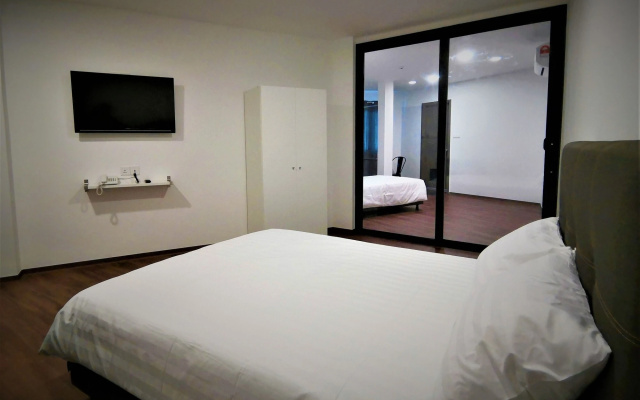 Hotel Longhouse – Guest Rooms – Kuching
