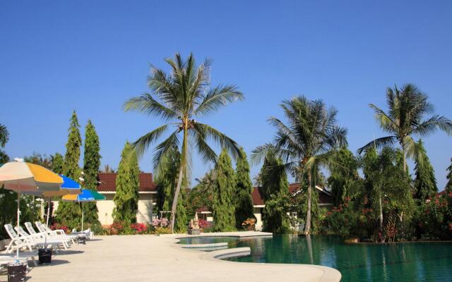 Baan Saensook Villas