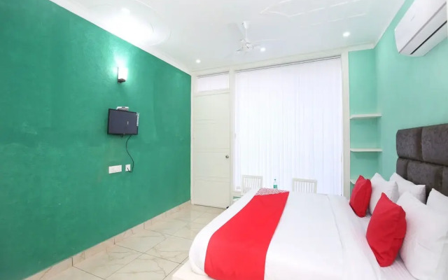 OYO 13130 Dream Nest