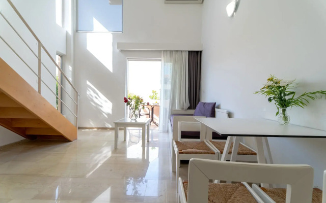 Lotus Hotel Apartments