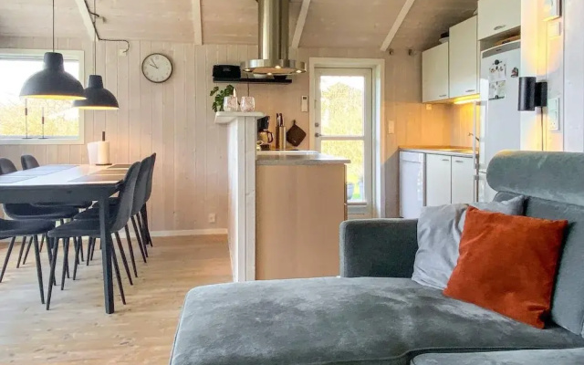 6 Person Holiday Home in Juelsminde