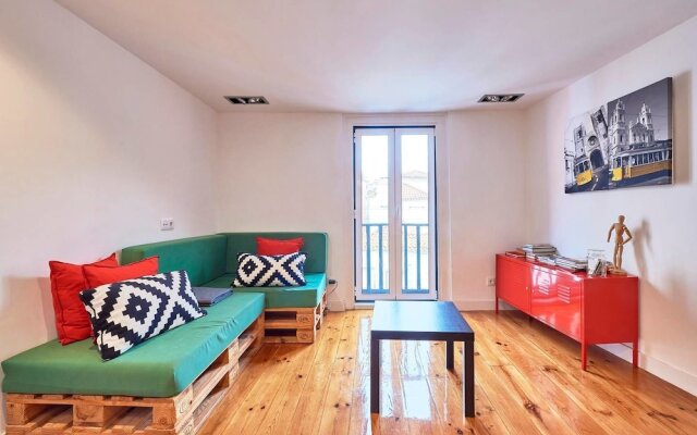 Authentic Apartment in Alfama With Terrace
