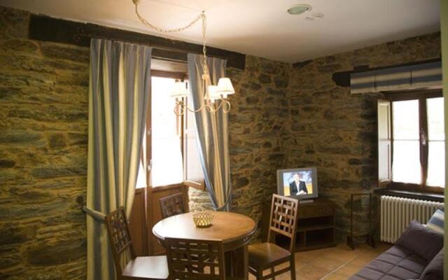 Apartamentos Turisticos A Estacion
