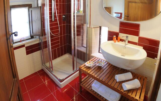 Si-i877-sp3714at - La Capanna di Franca 6 2