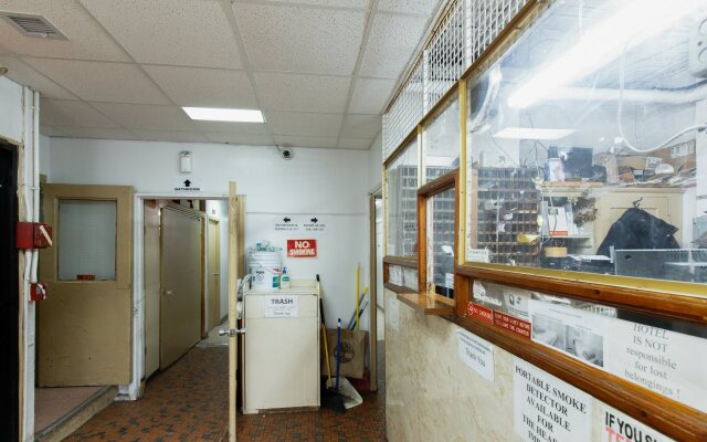 Bowery Grand Hotel - Hostel