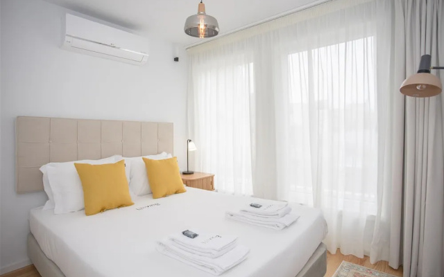 Liiiving - Modern & Glam Apartment J