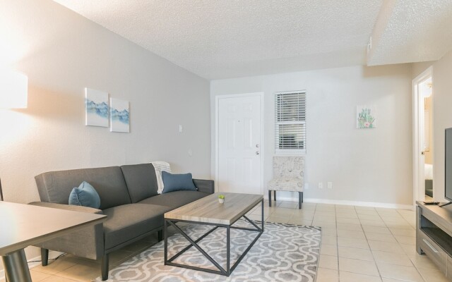 The Economy Suites of East Austin