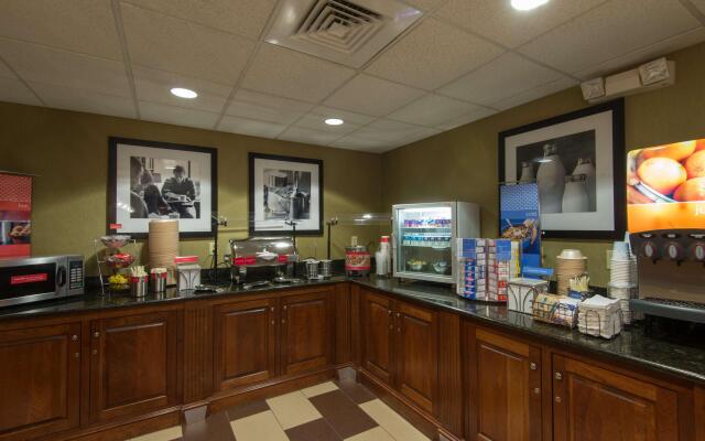 Hampton Inn Mount Airy