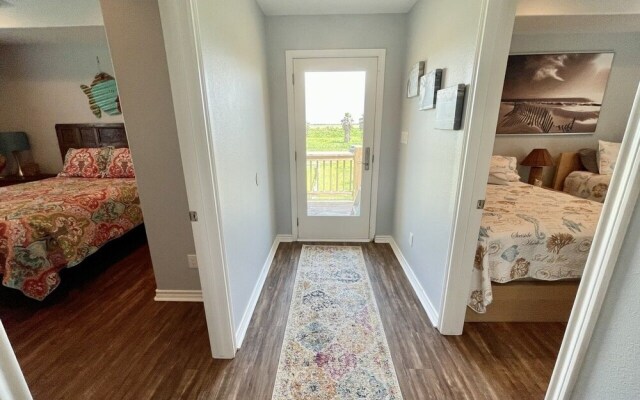 Mimosa Manor 3 Bedroom Home by Redawning