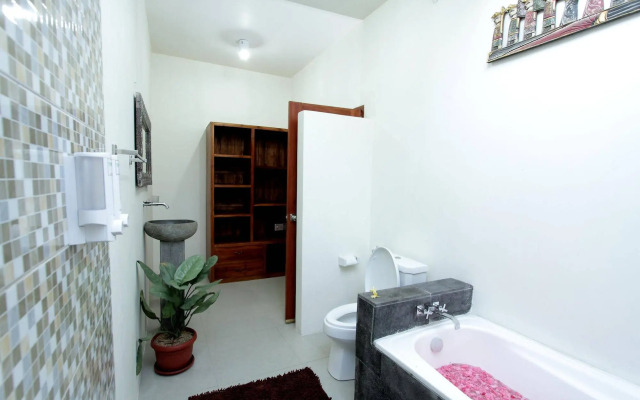 Maha Residence Guest House