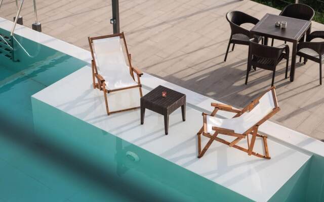 Serenity Suites Sea View 2