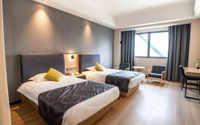 Zexi Business Hotel