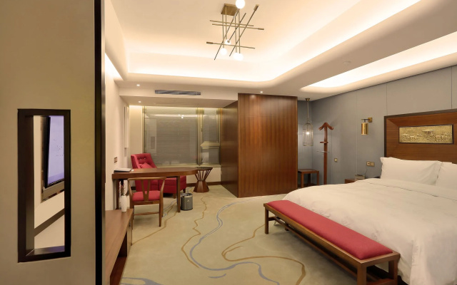 Lujia International Hotel