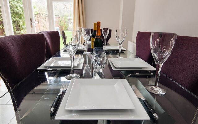 Lovely Putney Home by the Thames
