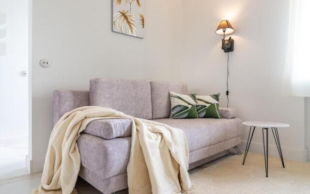 Rent like home - Plac Inwalidów 10