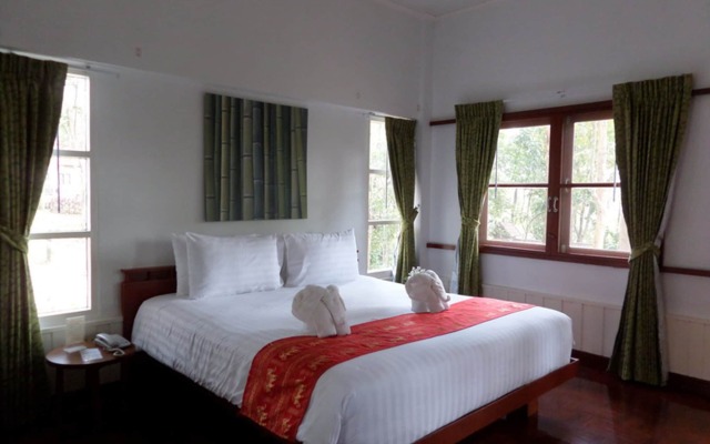 Sappraiwan Elephant Resort & Sanctuary