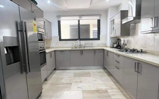 Premier Place Appt 1B