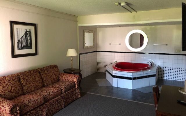 Whaler Inn and Suites