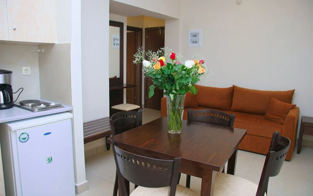 Michel Apartments