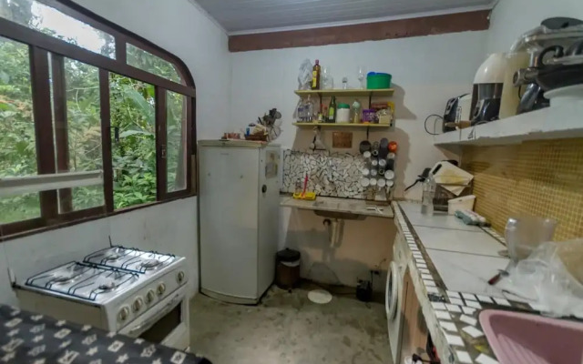 Hostel e Camping Rio das Pedras