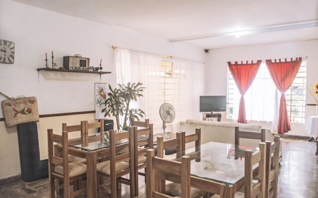 Hostal Casa Del Gato Cali