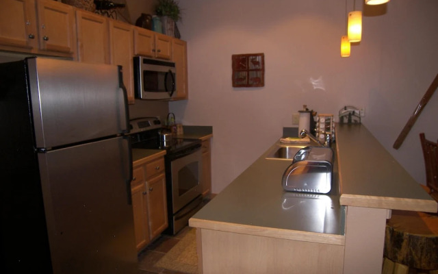 Arapahoe Lodge 1 Bed 2 Bath Aljd