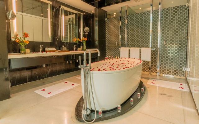The Deltin Hotel – Lobby – Daman
