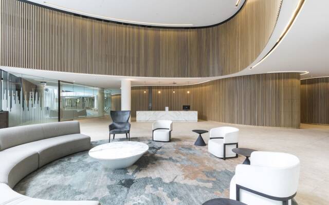 Wyndel Apartments Riverside on Collins