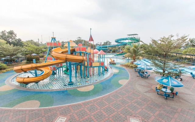 Green Lake View Cimanggis by OYO Rooms