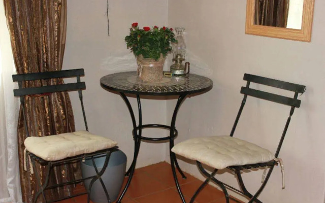 Hlulala Guest House