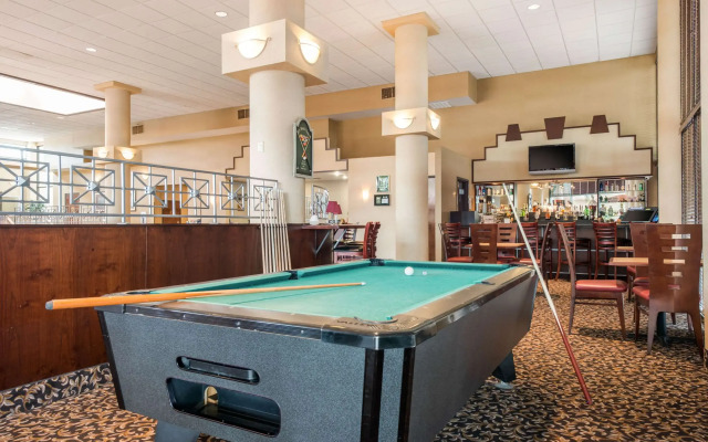 Quality Inn & Suites Tarpon Springs South
