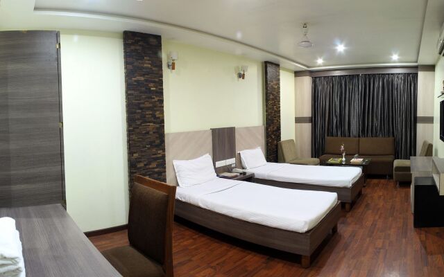 Hotel puneet international