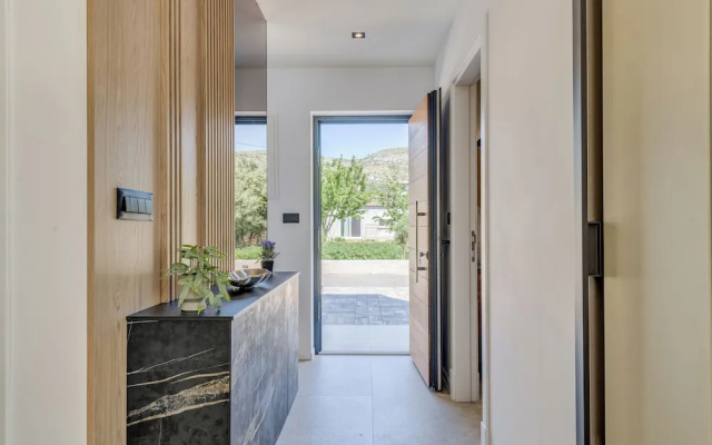 Villa Trixie - Green Garden Villas