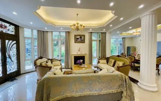 Qeejun Homestay Villa