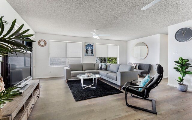 2 Bedroom Apartment Laman Lodge Unit 2