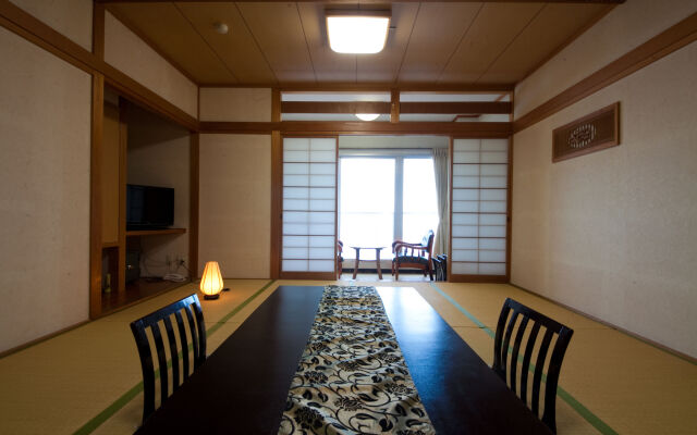Tenku Yubo Seikaiso