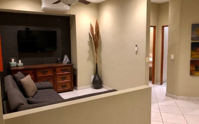 Luxury Condo Romantic Zone-Beach