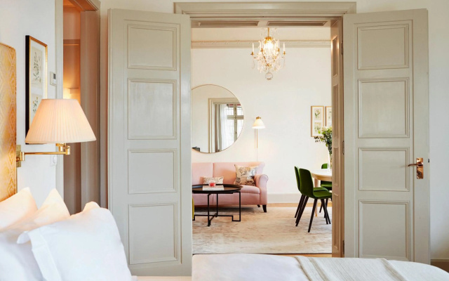 Hotel Diplomat