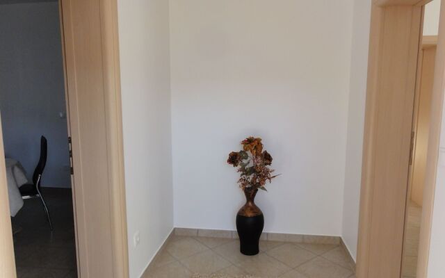 Apartments Cubela Beautiful Garden