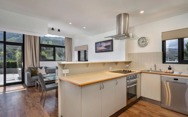 Lantern 3 Bedroom Terrace with majestic mountain view