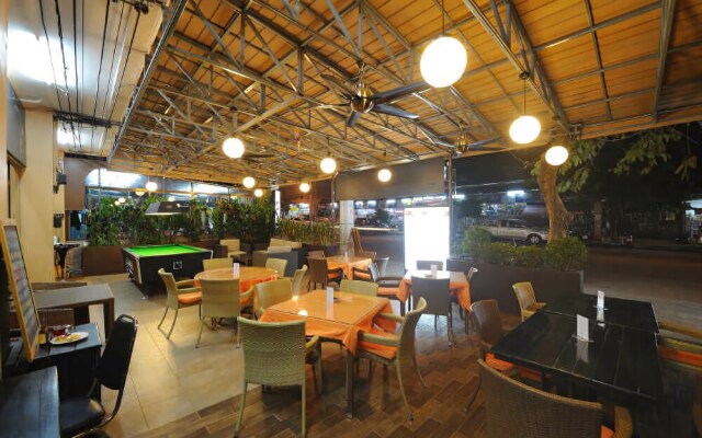 Le Parrot's Inn
