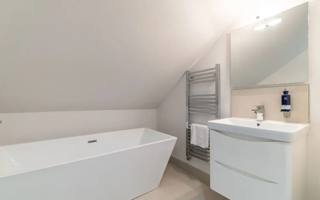 Chelmsford Loft 5 Penthouse
