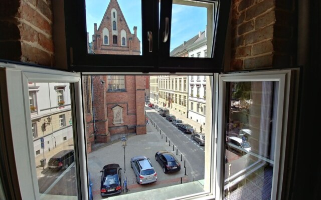 2-3 APARTMENTS Old Town