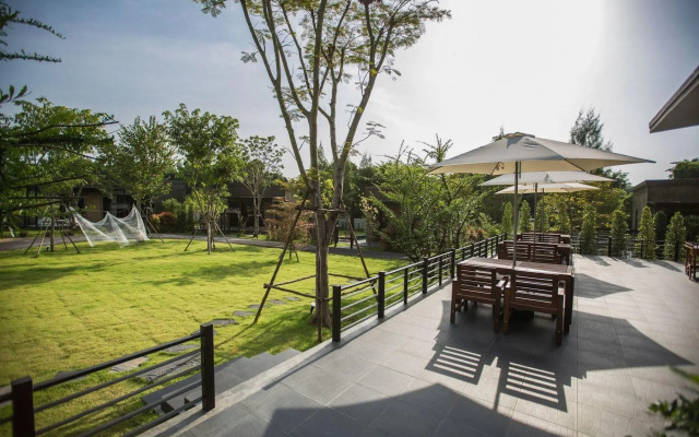 Release Pool Villa Resort